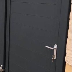 Puerta peatonal de jardín de aluminio modelo 6
