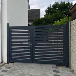 Puerta peatonal de jardín de aluminio modelo 7