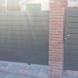 Puertas de entrada de jardín modernas de aluminio, modelos 11