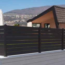 Ejemplos de cercas de jardín de aluminio con ventilación intermitente
